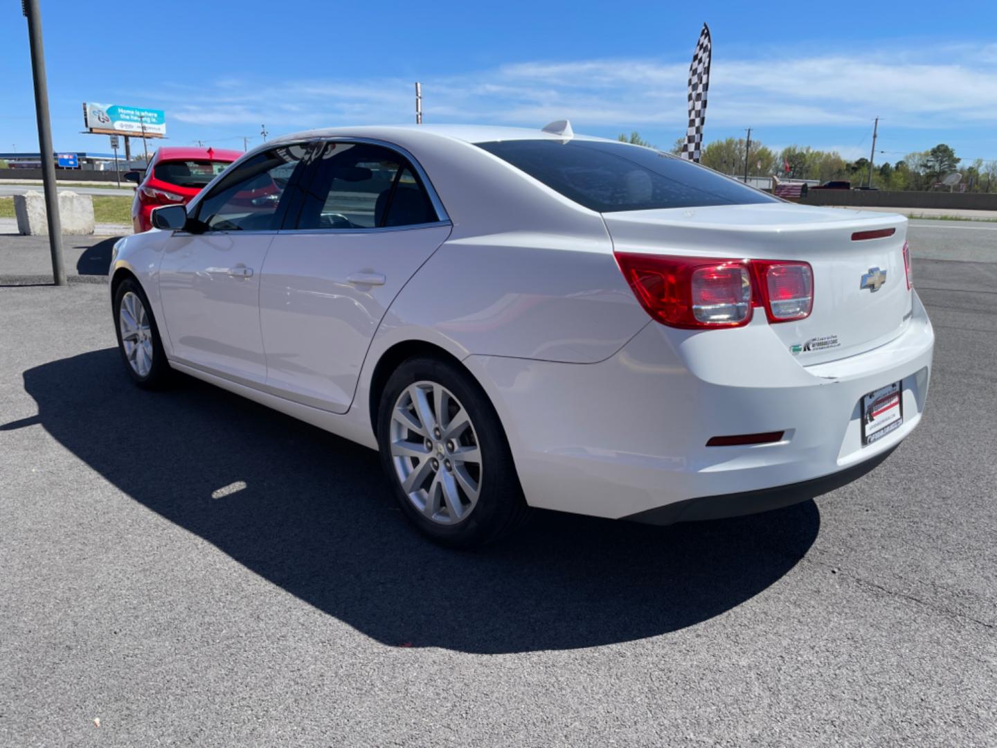 2014 White Chevrolet Malibu (1G11E5SL9EF) with an 4-Cyl, 2.5 Liter engine, Automatic, 6-Spd w/Overdrive and Manual Mode transmission, located at 8008 Warden Rd, Sherwood, AR, 72120, (501) 801-6100, 34.830078, -92.186684 - Photo#5